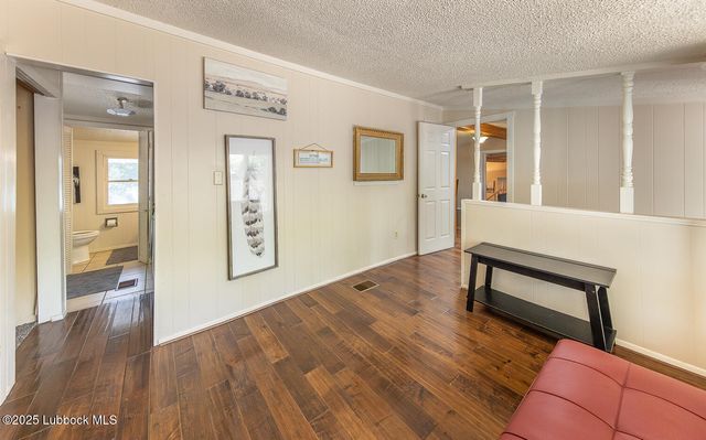 585 Comanche Drive, Buffalo Springs, TX 79404