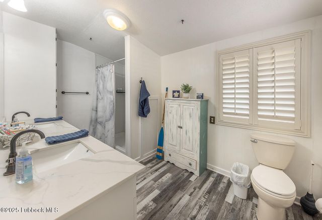 585 Comanche Drive, Buffalo Springs, TX 79404