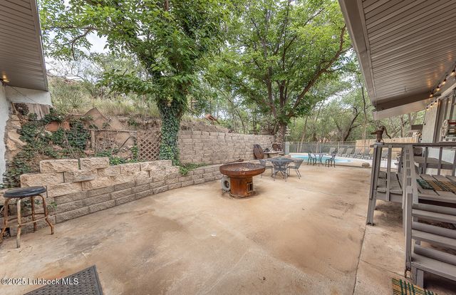 585 Comanche Drive, Buffalo Springs, TX 79404