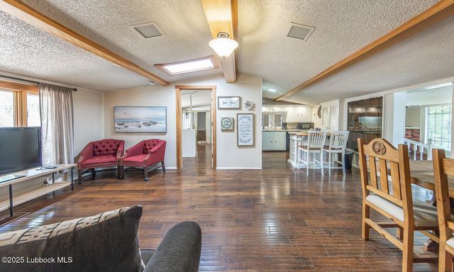 585 Comanche Drive, Buffalo Springs, TX 79404