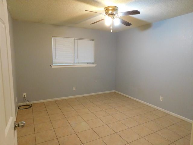 1402 Barbergale ST A, Pflugerville, TX 78660