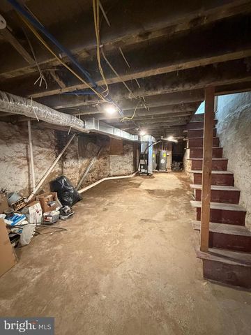 6112 WALNUT ST, Philadelphia, PA 19139