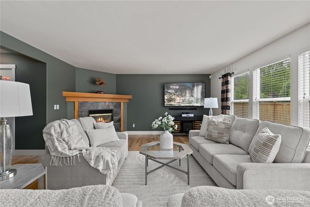 23236 SE 262nd Court, Maple Valley, WA 98038