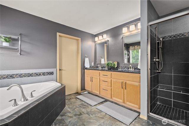 23236 SE 262nd Court, Maple Valley, WA 98038