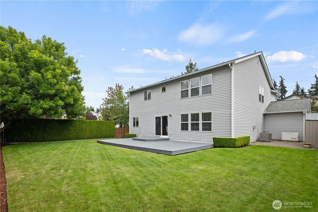 23236 SE 262nd Court, Maple Valley, WA 98038