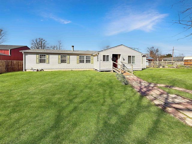 6810 Monroe Street, Stockwell, IN 47983