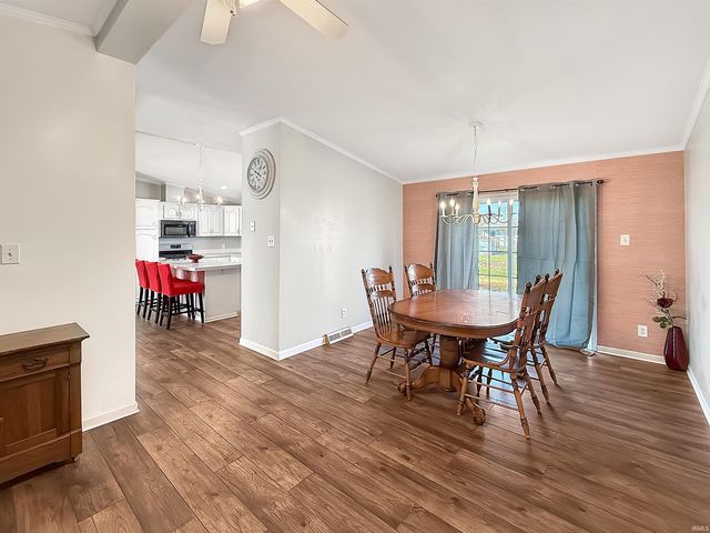 6810 Monroe Street, Stockwell, IN 47983