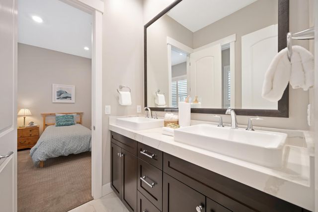 4031 Whitney Vista Ln, Rocklin, CA 95677