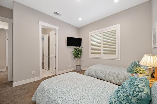 4031 Whitney Vista Ln, Rocklin, CA 95677
