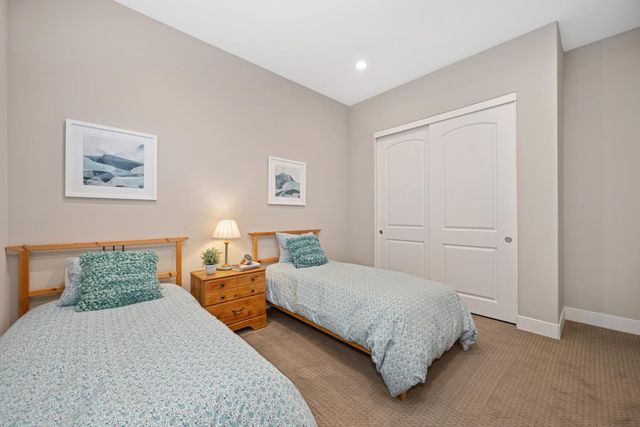 4031 Whitney Vista Ln, Rocklin, CA 95677