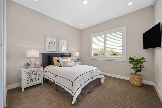4031 Whitney Vista Ln, Rocklin, CA 95677