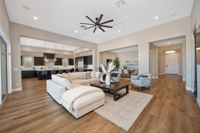 4031 Whitney Vista Ln, Rocklin, CA 95677