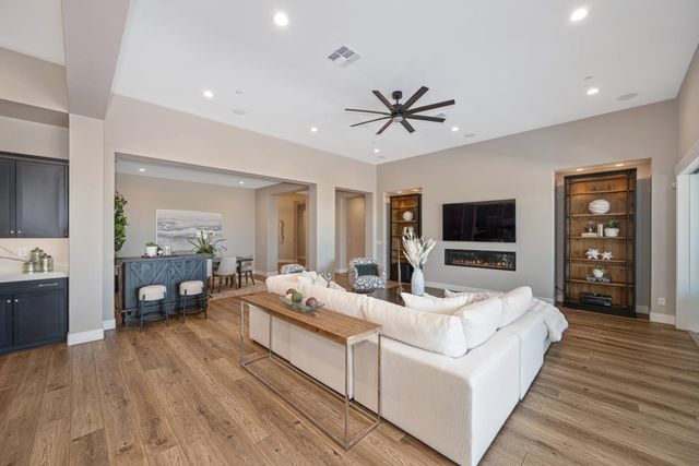 4031 Whitney Vista Ln, Rocklin, CA 95677