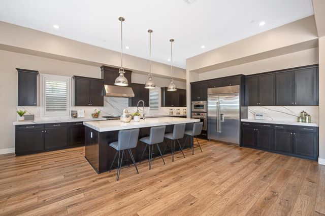 4031 Whitney Vista Ln, Rocklin, CA 95677