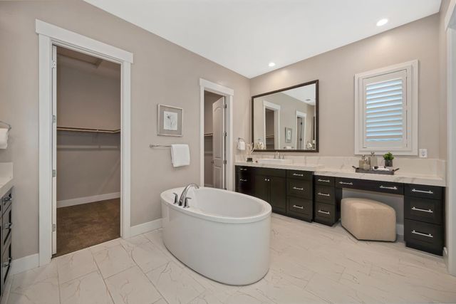 4031 Whitney Vista Ln, Rocklin, CA 95677