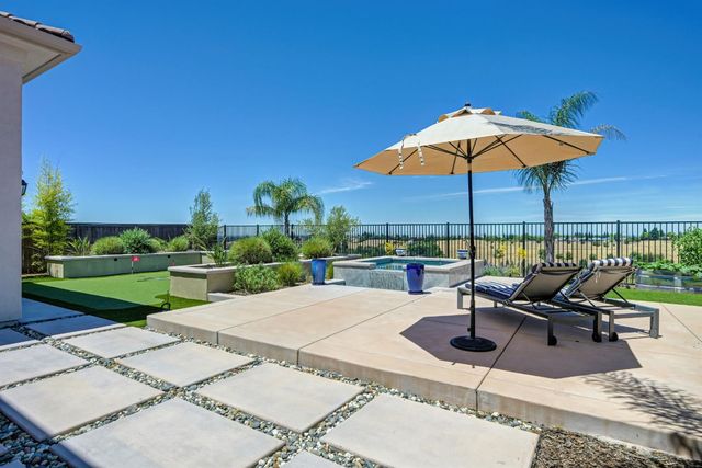 4031 Whitney Vista Ln, Rocklin, CA 95677