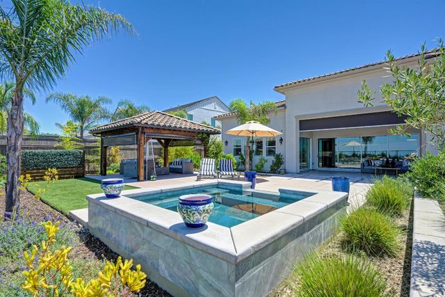 4031 Whitney Vista Ln, Rocklin, CA 95677