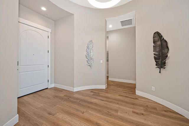 4031 Whitney Vista Ln, Rocklin, CA 95677