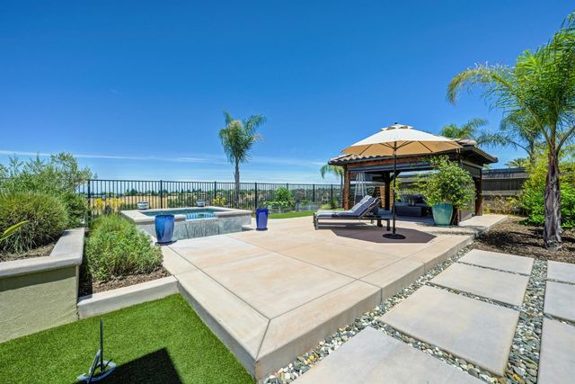 4031 Whitney Vista Ln, Rocklin, CA 95677