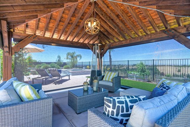 4031 Whitney Vista Ln, Rocklin, CA 95677