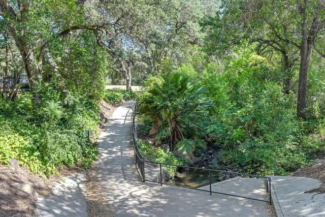 4031 Whitney Vista Ln, Rocklin, CA 95677