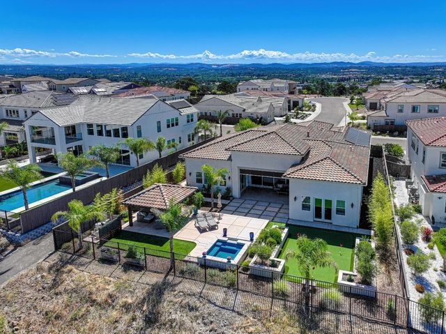 4031 Whitney Vista Ln, Rocklin, CA 95677