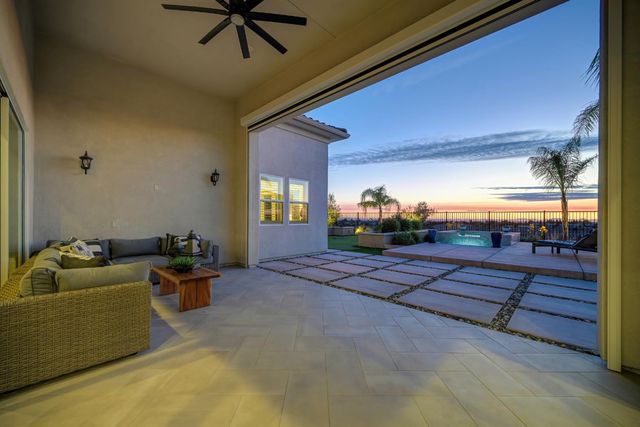 4031 Whitney Vista Ln, Rocklin, CA 95677