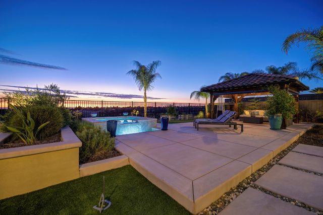 4031 Whitney Vista Ln, Rocklin, CA 95677
