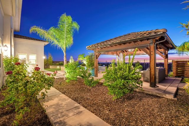 4031 Whitney Vista Ln, Rocklin, CA 95677