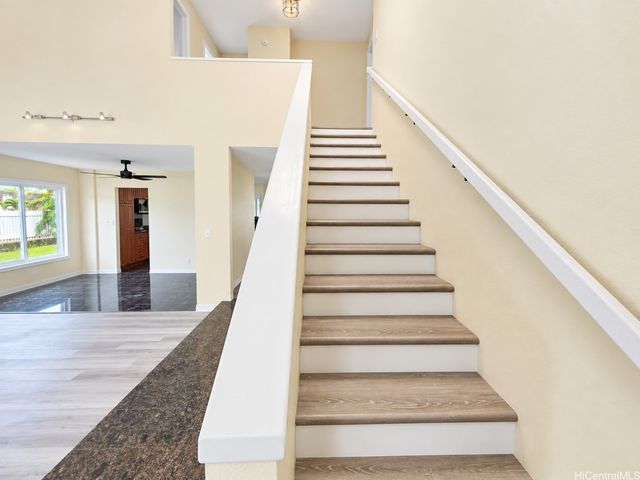 47-644 Halemanu Street, Kaneohe, HI 96744