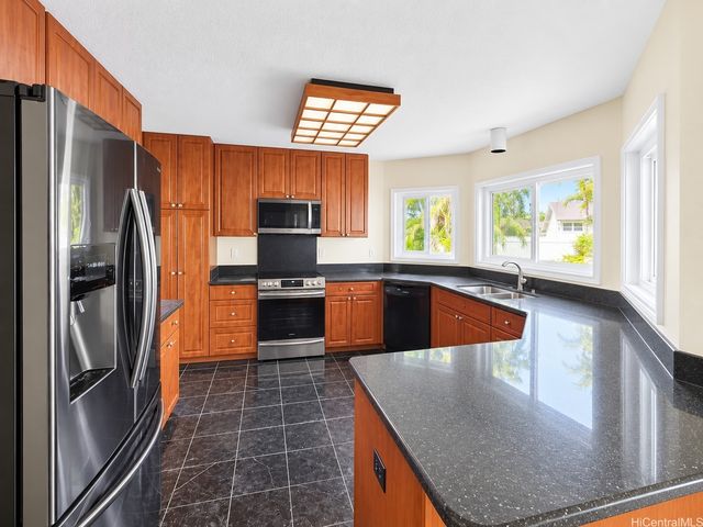 47-644 Halemanu Street, Kaneohe, HI 96744