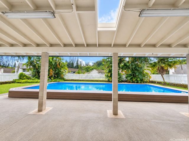 47-644 Halemanu Street, Kaneohe, HI 96744