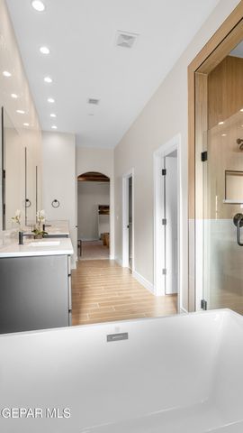 1910 Concho Court, El Paso, TX 79911