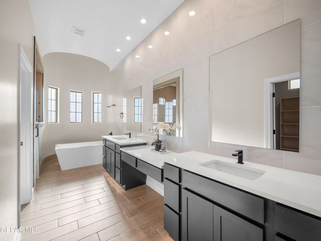 1910 Concho Court, El Paso, TX 79911