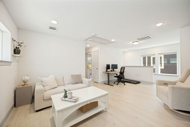 1520 Jackson Street, Carrollton, TX 75006