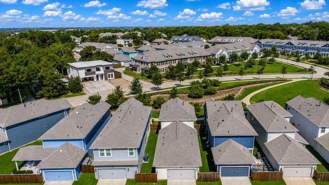 1520 Jackson Street, Carrollton, TX 75006