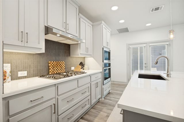 1520 Jackson Street, Carrollton, TX 75006