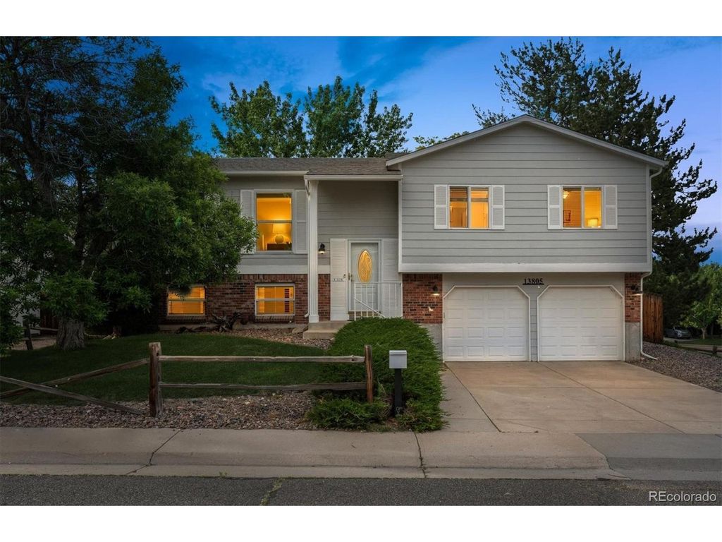 13805 W 67th Pl, Arvada, CO 80004