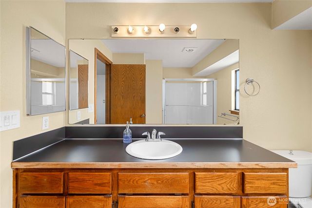 1307 SW 323rd Street, Federal Way, WA 98023