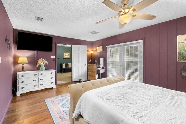 1320 Elm Street, Bonham, TX 75418