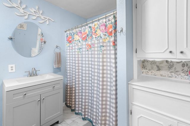 1320 Elm Street, Bonham, TX 75418