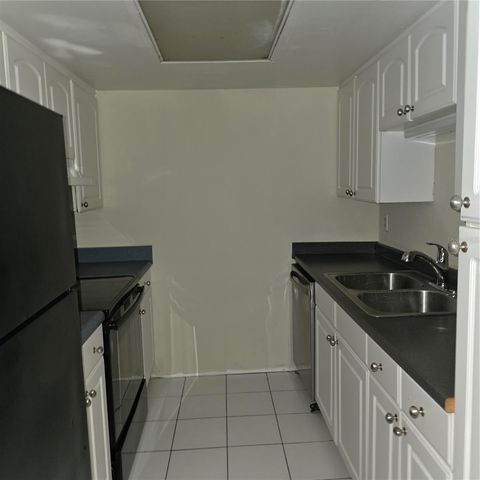 922 LAKE DESTINY ROAD F, Altamonte Springs, FL 32714