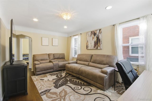 11160 Worden Street, Detroit, MI 48224