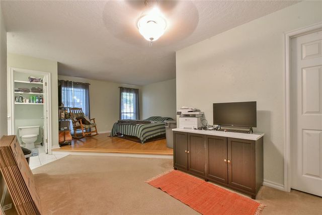 3210 Rambling Oaks Drive, Norman, OK 73072