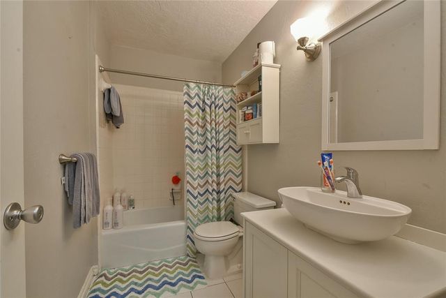 3210 Rambling Oaks Drive, Norman, OK 73072