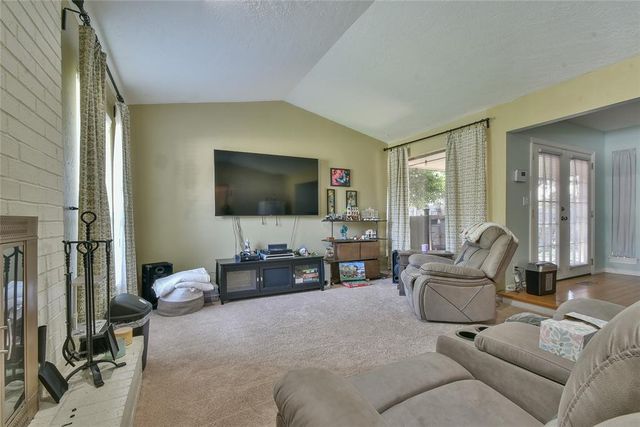 3210 Rambling Oaks Drive, Norman, OK 73072