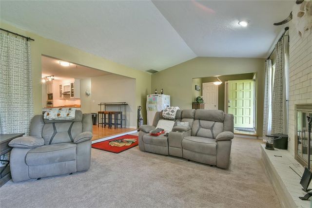 3210 Rambling Oaks Drive, Norman, OK 73072