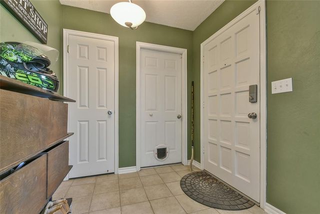 3210 Rambling Oaks Drive, Norman, OK 73072