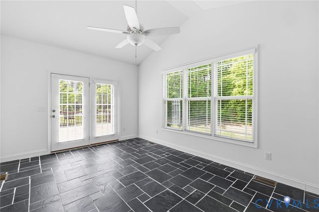 7178 Yare St, Glen Allen, VA 23059