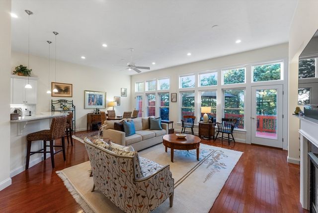 19 West Trevor Hill 19, Plymouth, MA 02360